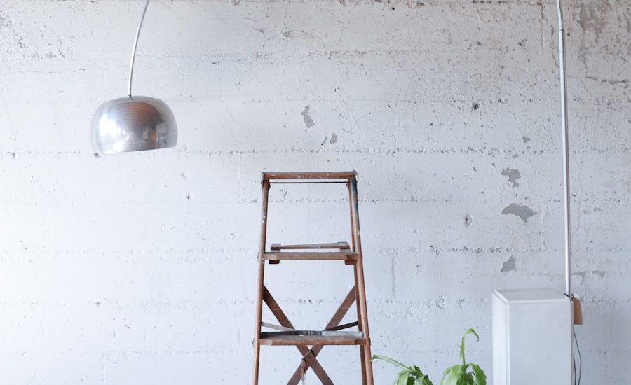 Photo Ceramic painted floor lamp