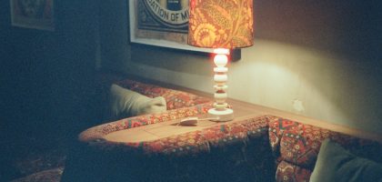Photo aesthetic table lamp